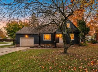 1881 W Pleasant Valley Rd, Parma, OH 44134