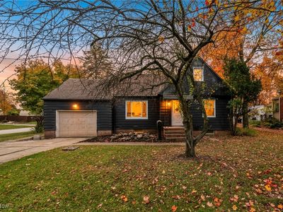 1881 W Pleasant Valley Rd, Parma, OH, 44134