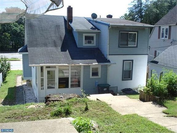 3rd image of 411 Hillcrest Ave