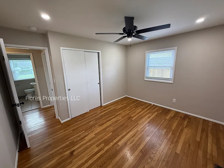 1136 Pauline Ave — Photo 25