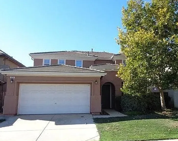 2026 La Rabyn Way — Photo 1