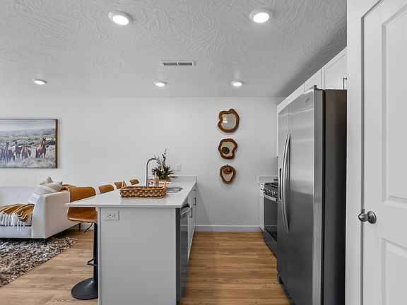5th image of 3253 E Elkhorn Ln #2066