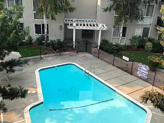 3rd image of 183 Del Medio Ave APT 311
