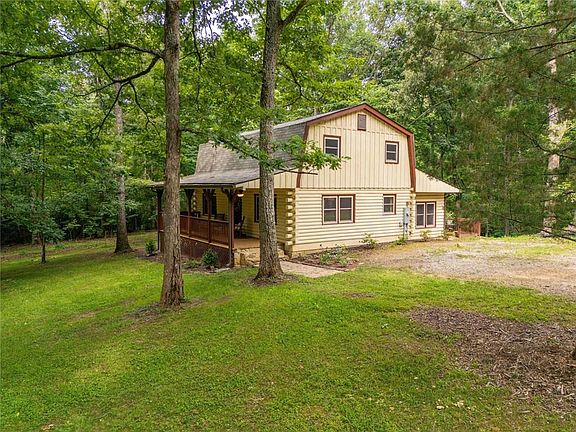 2nd image of 465 Waters Edge Dr