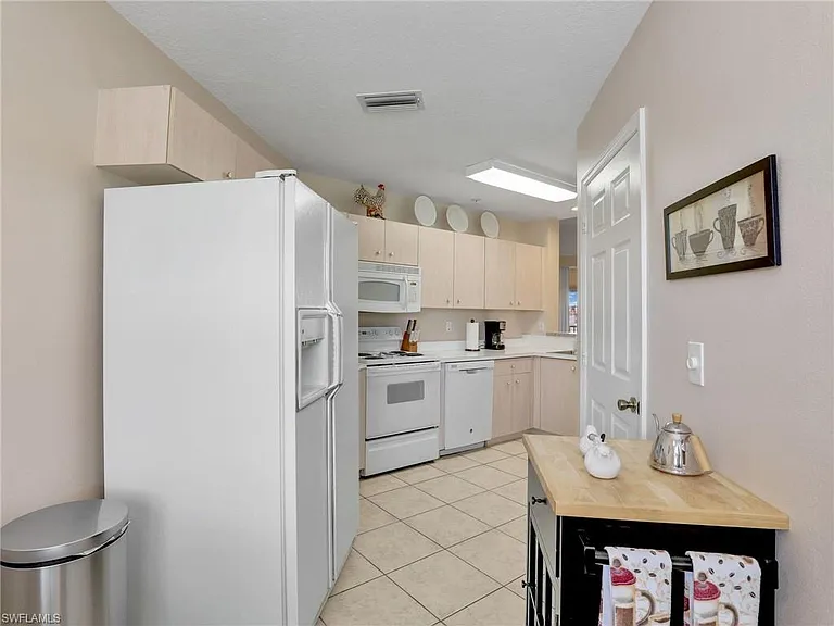 2408 Millcreek Ln #202 — Photo 9