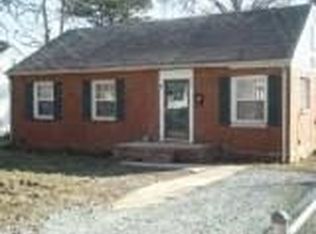 423 W Peterson Dr, Charlotte, NC 28217