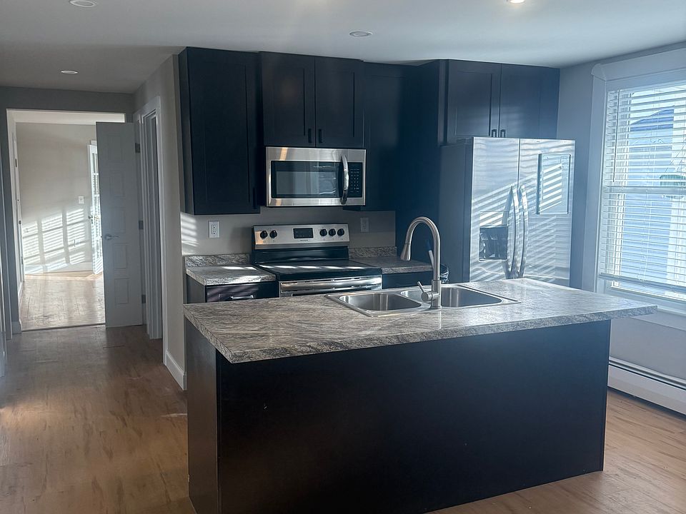 1st image of 200 Brock St #2