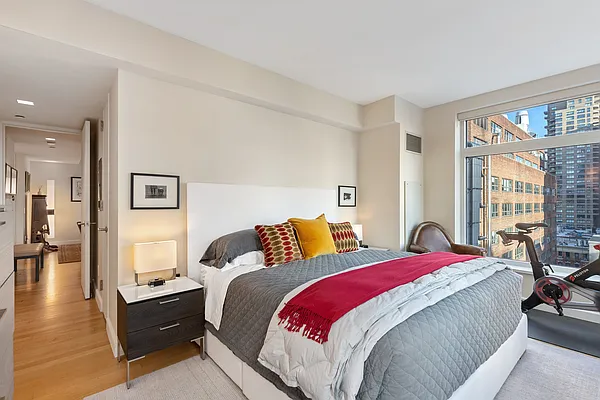 Rented by Corcoran | media 6