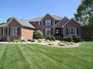1825 10th Fairway Dr, Belleville, IL 62220