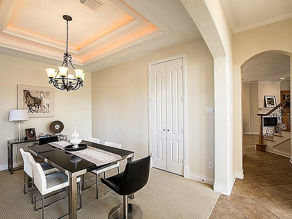 5th image of 8114 Hideaway Lake Cir