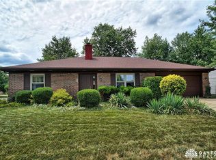 835 Ridge Rd, Englewood, OH 45322