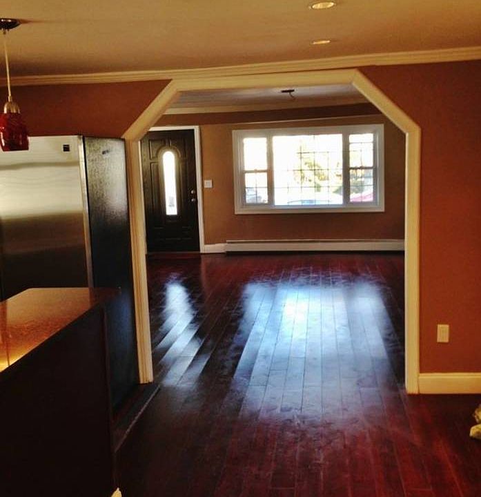 1st image of 48 140th St