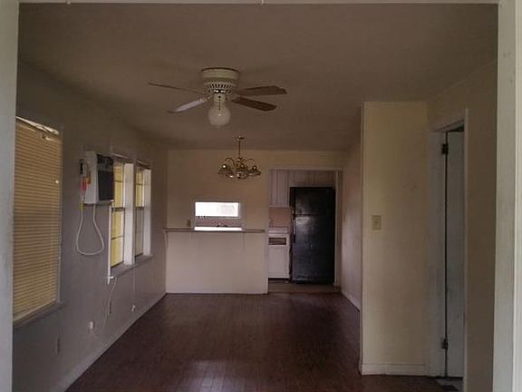 5th image of 153 Avenue J SE