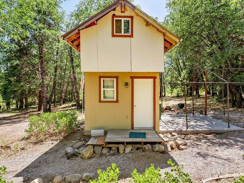 1st image of 2-D13 Summit Cir