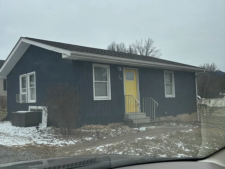 110 Lakeview St — Photo 15