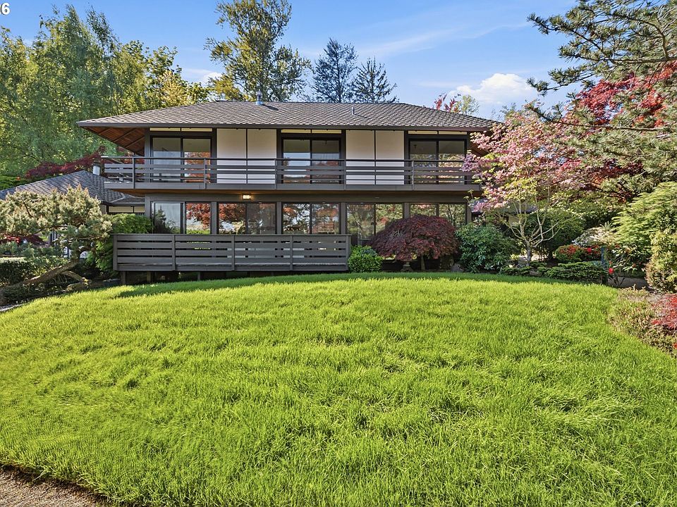 1st image of 28 Monticello Dr
