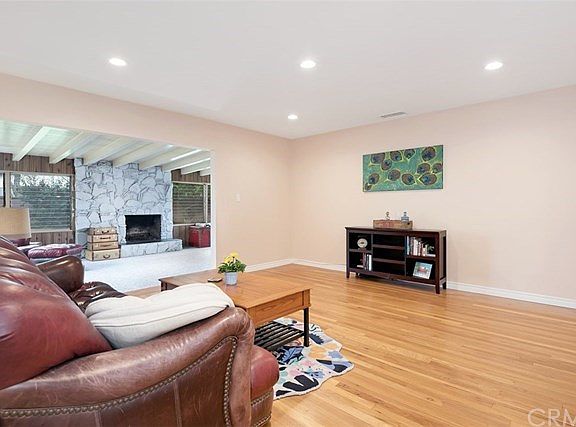 3rd image of 6401 Glorywhite St