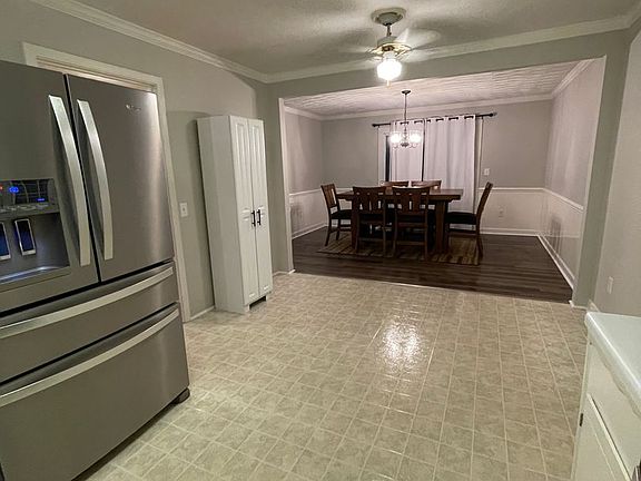 2nd image of 505 Meadowbrook Ave
