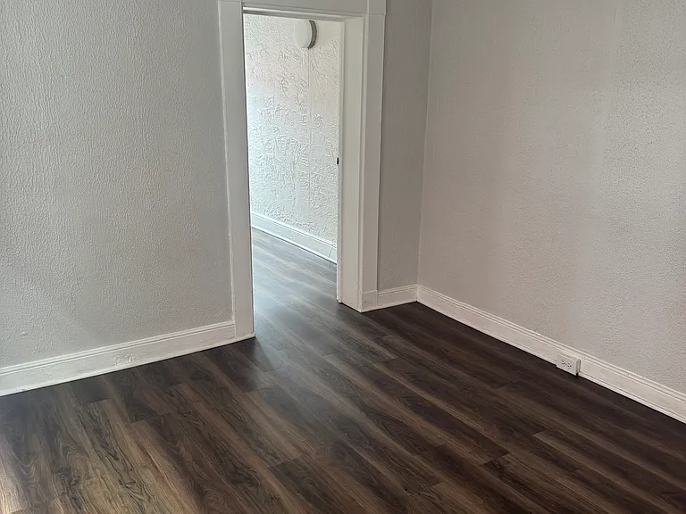 506 N Queen St #2 — Photo 7