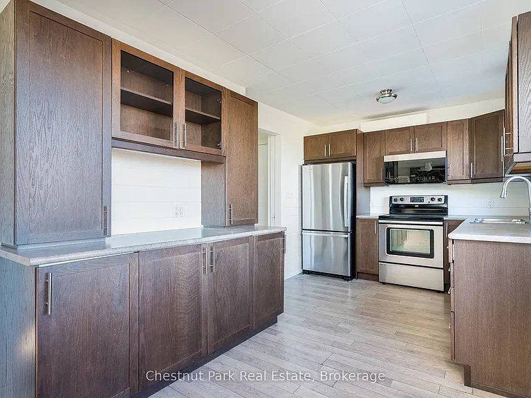 35 Saint Clair St — Photo 29