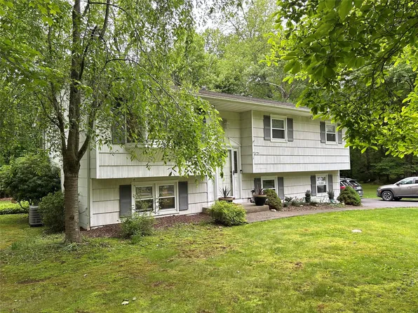 7 S Van Dyke Avenue, Suffern, NY 10901