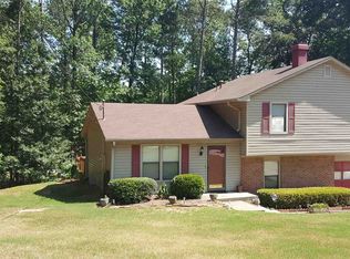 5318 Rocky Pine Dr, Lithonia, GA 30038