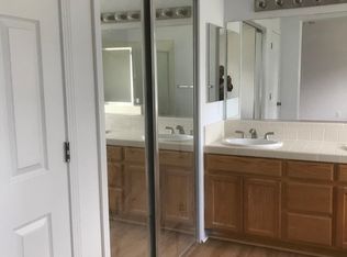 1068 Junction Dr, Manteca, CA 95337