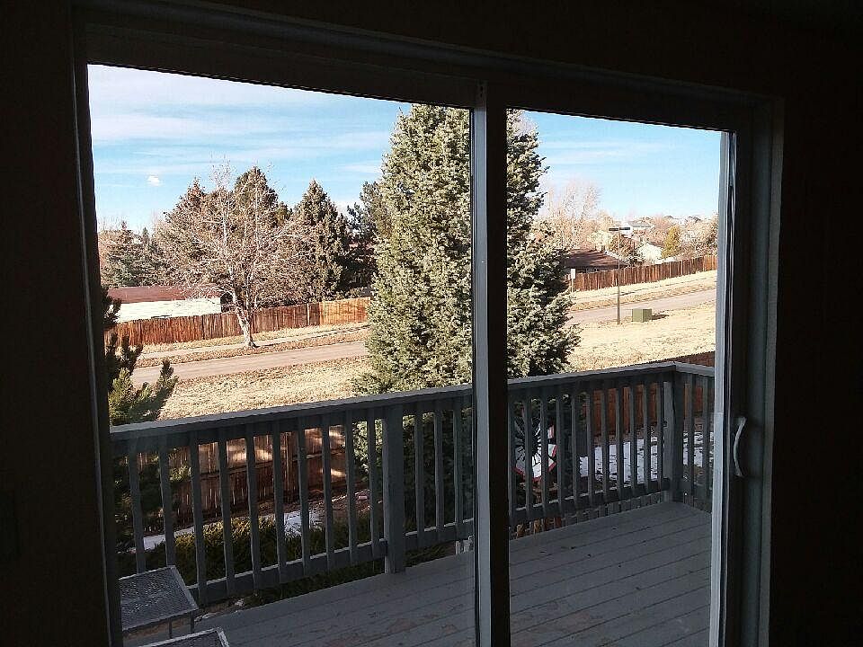 deck off kitchen
