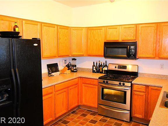4th image of 5051 El Castano Ave