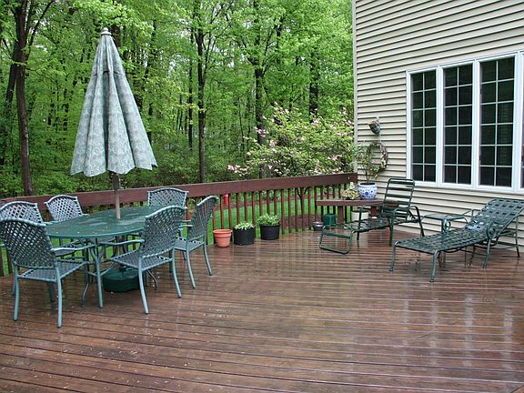 huge Deck