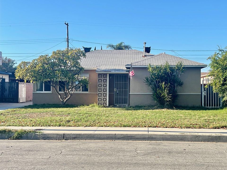 1st image of 11633 Dune St