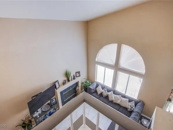 1933 Orchard Valley Dr, Las Vegas, NV 89142