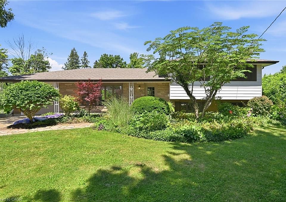 1st image of 34 Christopher Dr