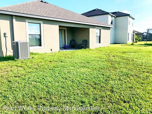 3rd image of 2431 Torrens Dr