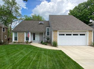 8102 Parkhill Rd, Lenexa, KS 66215