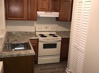 2127 Chesapeake Dr APT B4, Chesapeake, VA 23324