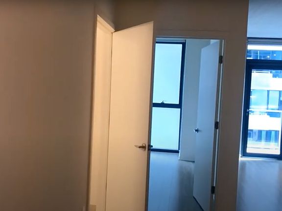 2nd image of 1300 S Wabash Ave #403