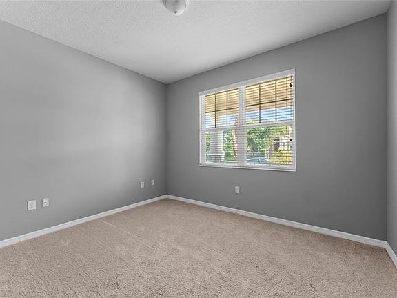 4th image of 15205 Southern Martin St