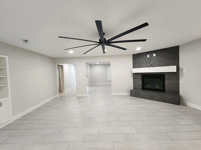 3300 Durant Dr — Photo 5