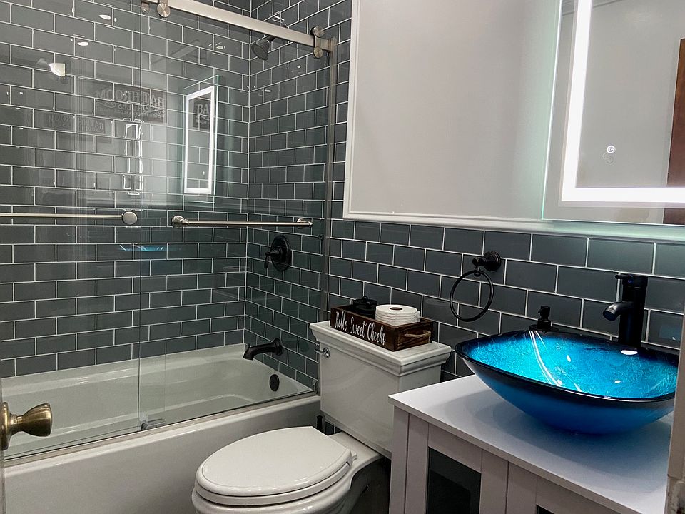2nd image of 54 Murray Ave Floor 2