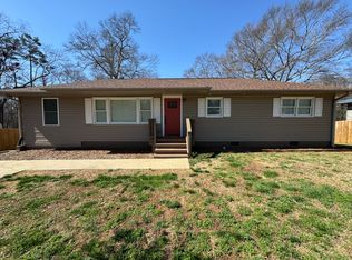 224 Cunningham Dr, Hartwell, GA 30643