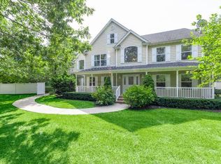 413A Mill Rd, Westhampton, NY 11977