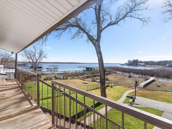 6837 Briar Rd, Azle, TX 76020