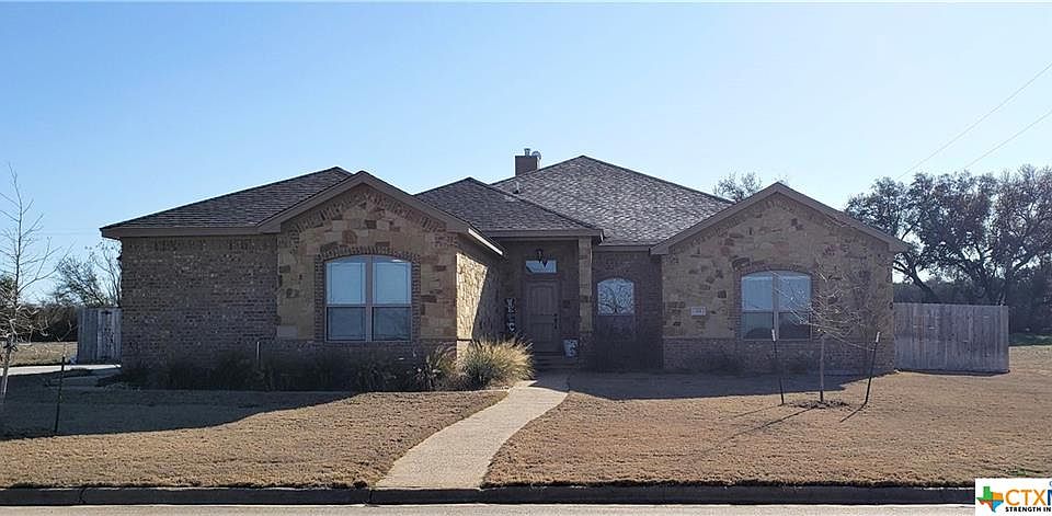 1st image of 122 Sunny Ln