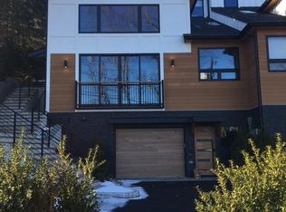 58 Spring St #TOWNHOUSE 1, Greenwich, CT 06830