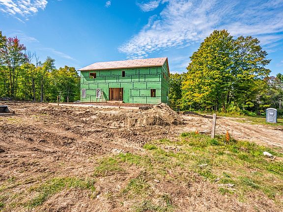 3rd image of 352 Shaker Road