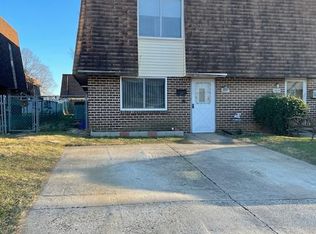 9947 Wingtip Rd, Philadelphia, PA 19115