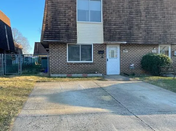 9947 Wingtip Rd, Philadelphia, PA 19115