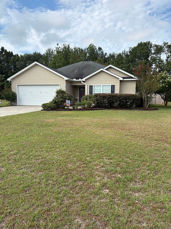 152 Sandalwood Cir - Property Image