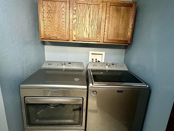 5th image of 2023 Catalpa St